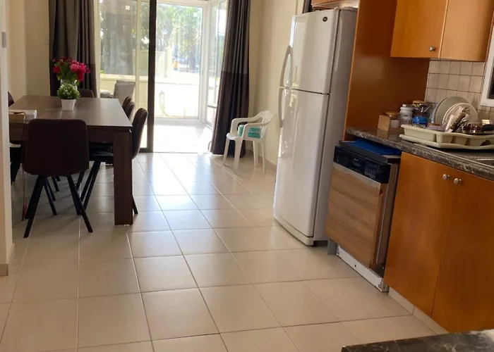 A Sea Breeze Vila Pyla